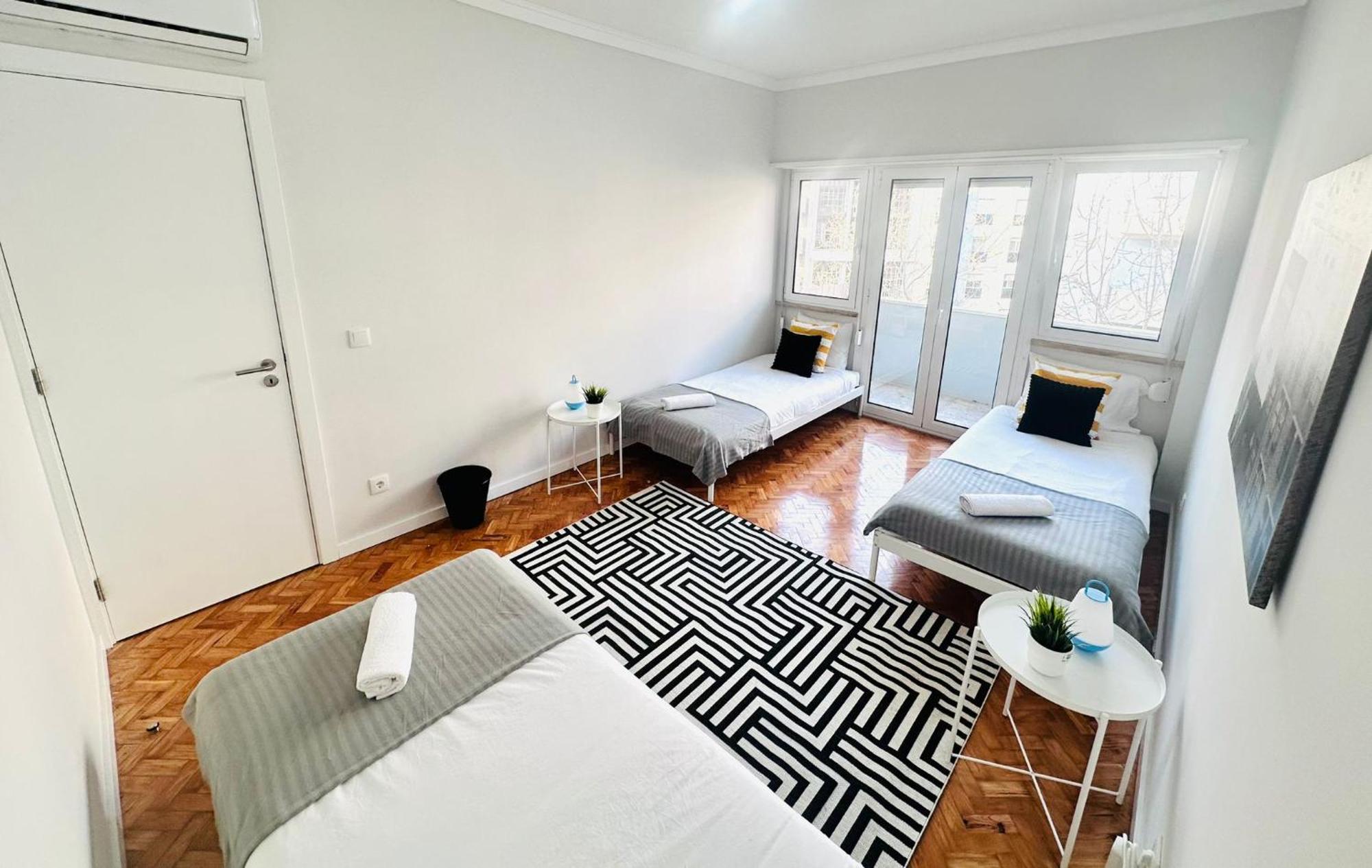 The Crespo House - No 5d - &